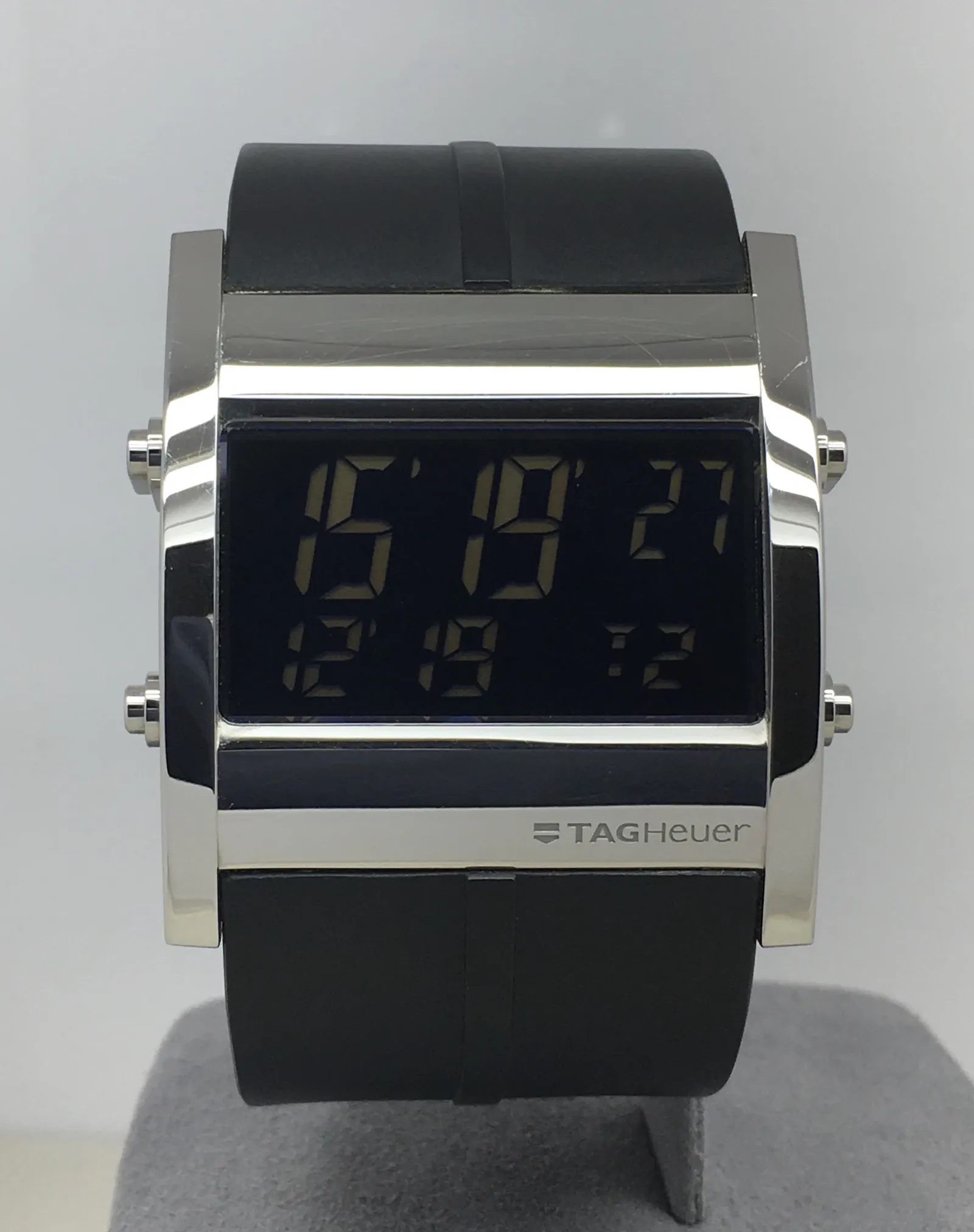 TAG Heuer Microtimer 43mm Dijital Ekran