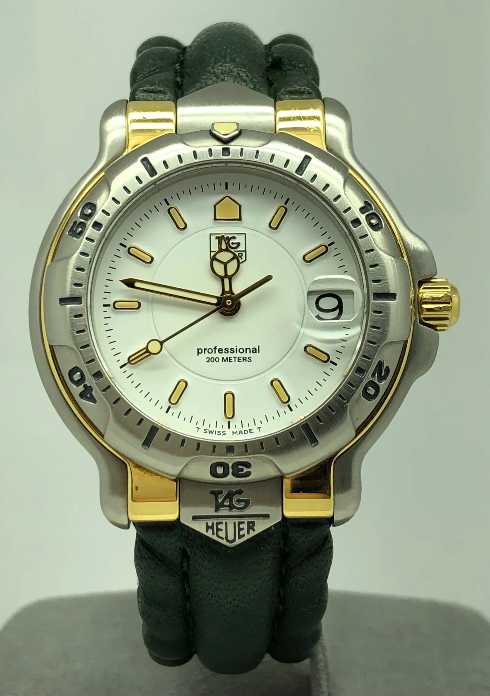 TAG Heuer Professional 6000 Dalgıç Saati